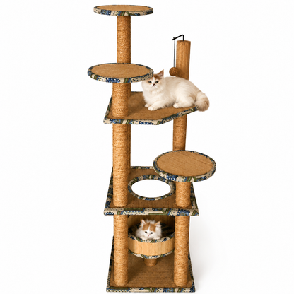 Scratching Board and Large Tree Standard